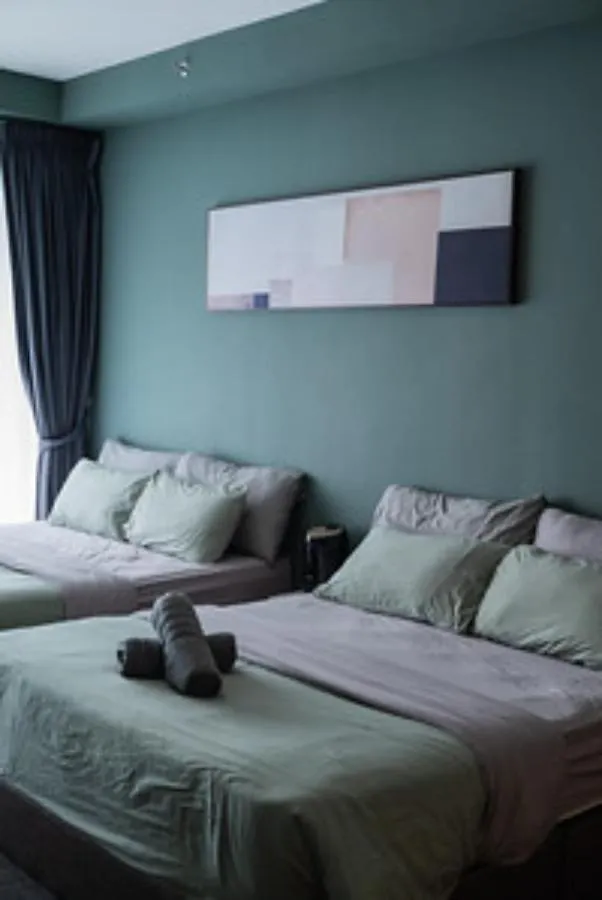 Deluxe Seaview Suite Twin Bed By The Only Bnb Tanjung Tokong Apartment